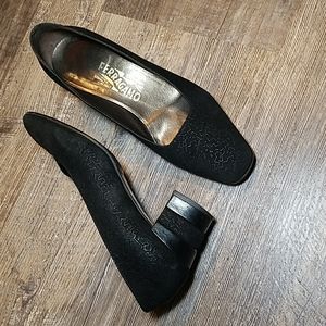 SALVATORE FERRAGAMO 9 C Wide width Leather Black Silver design Heel detail